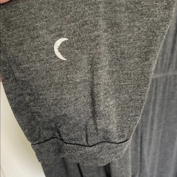 Gray Relaxed Fit Jumpsuit with Elastic Waistband - Picture 8 of 11